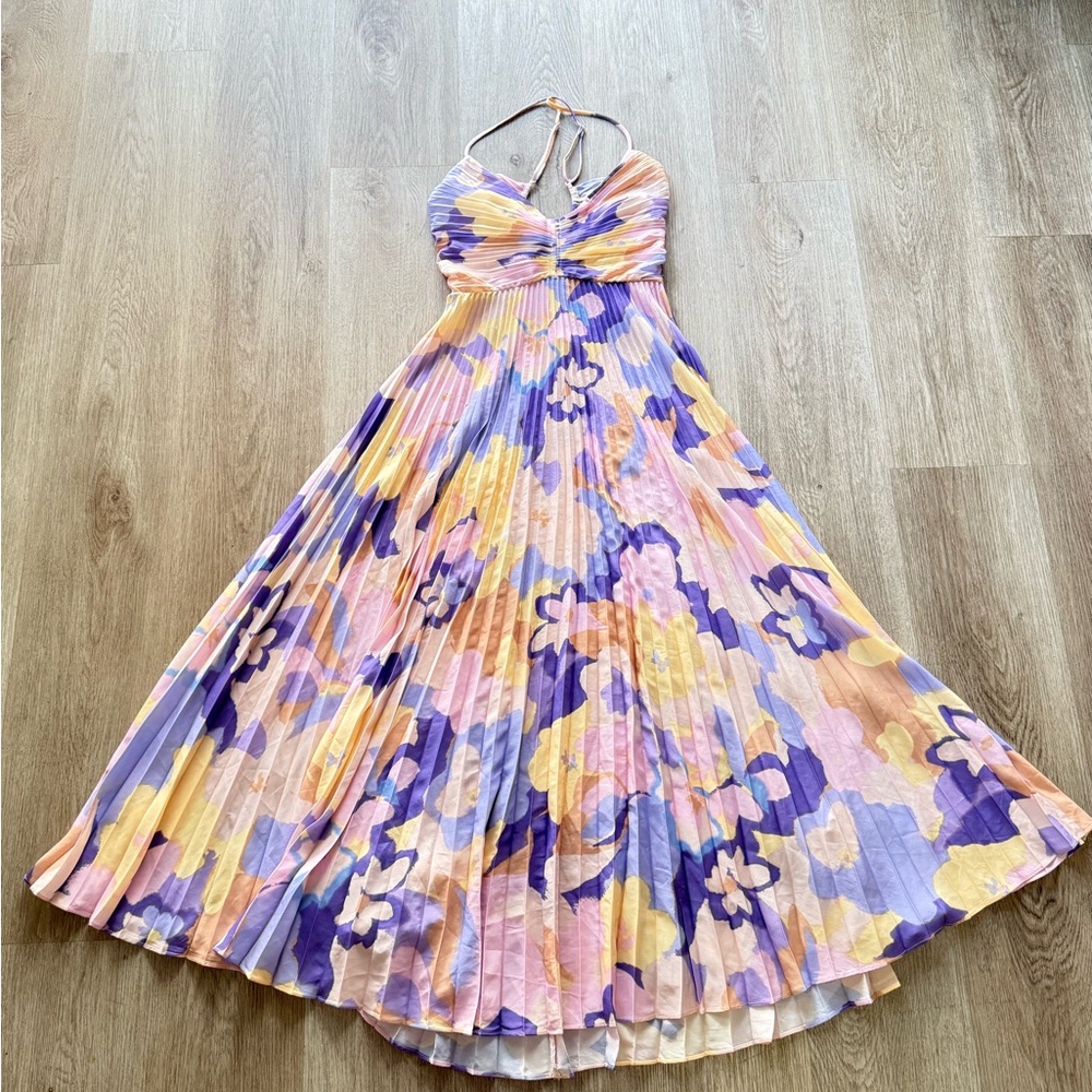 astr the label blythe purple & pink floral plisse pleated midi dress size small - Picture 5 of 9